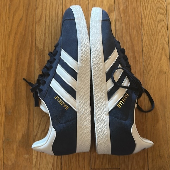 Adidas Navy and White Gazelle sneakers EU 40.5 US 9.5 new without tags - Picture 5 of 7